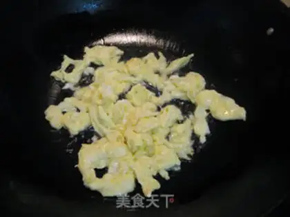 Make Eggs and bean bean peeled with bitter melons step 5