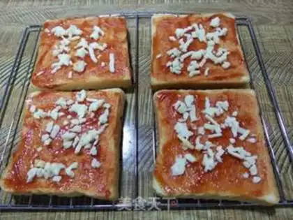 Make Toast pizza step 2