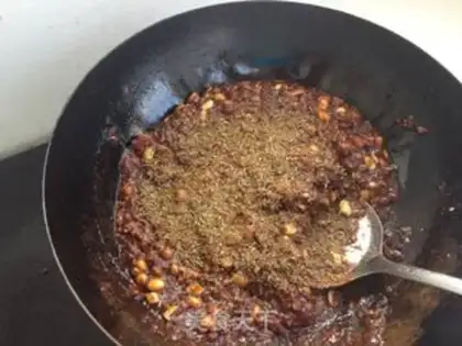 Make Spicy beef sauce step 15