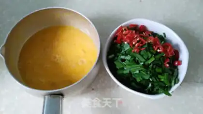 Make Cream fried eggs step 1