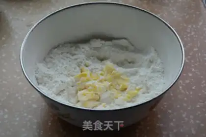 Make Homemade egg peels step 2
