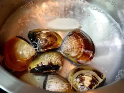 Make Pumpkin seafood step 1