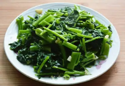 Make Garlic cabbage step 5