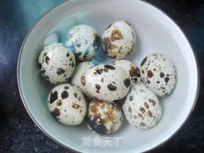 Make Rose wine makes eggs step 1