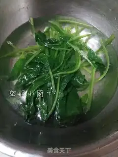 Make The spinach is hot step 0
