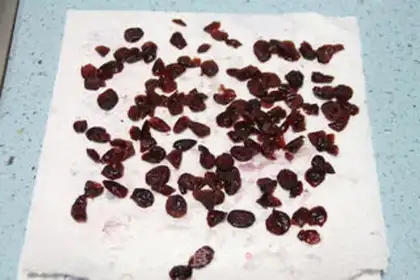 Make Cranberry chocolate soft oatmeal step 0