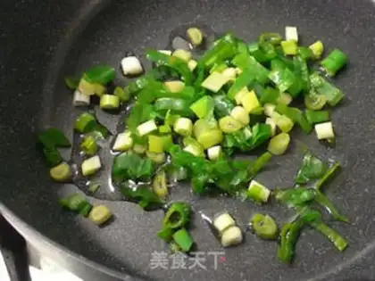 Make A salted egg tomato fried wood step 3