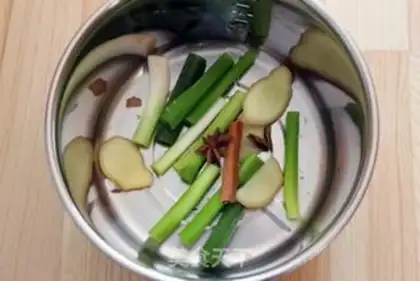 Make No tin ribs step 2