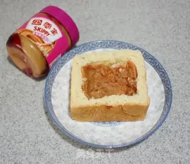 Make Peanut butter banana toast box step 2