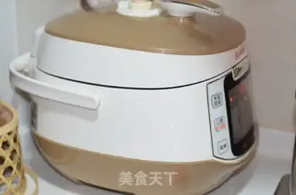 Make White chef makes halogen beef step 2