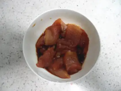Make Pork pizza step 1