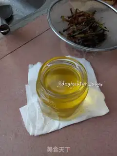 Make Homemade onion oil step 4