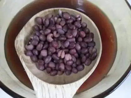 Make Soybeans soup step 1