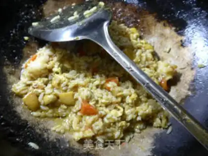 Make Eggs, potatoes, curry step 4