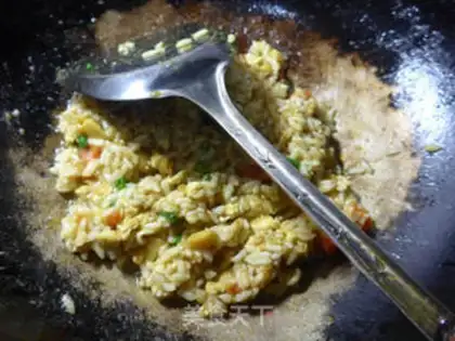 Make Eggs, potatoes, curry step 5