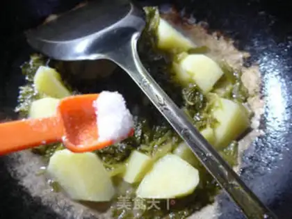 Make Snowbread and potatoes step 5