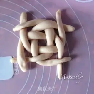 Make Big embroidery step 14