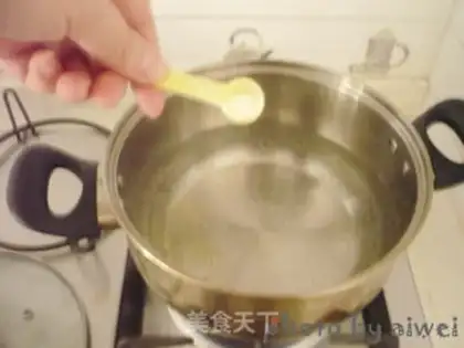 Make Tomato sauce pasta step 13