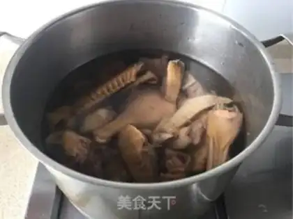 Make Tea mushrooms and ground ducks step 5