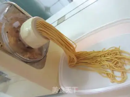 Make Carrot squid noodles step 2