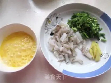 Make Carrot squid noodles step 3