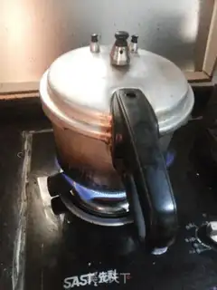 Make Old corn candy step 1
