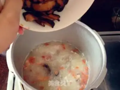 Make Shrimp chop congee step 5
