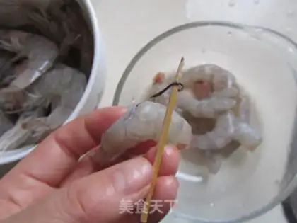 Make A big, colored shrimp fan step 3