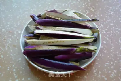 Make Sausage, pork and eggplant step 1
