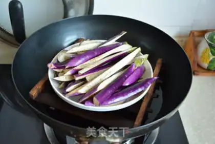 Make Sausage, pork and eggplant step 2