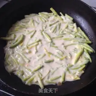 Make Scrambled yellow flower step 4
