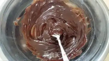 Make oatmeal chocolate energy ball step 1
