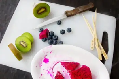 Make Yogurt and fruit step 4