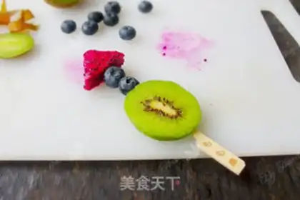Make Yogurt and fruit step 5