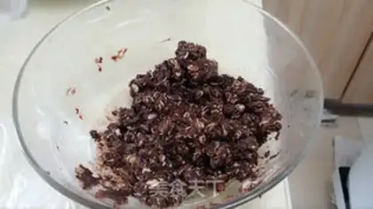 Make oatmeal chocolate energy ball step 3