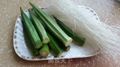 Make Garlic fans with acne step 0