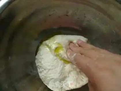 Make Pretzel sesame pie step 2