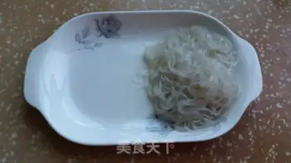 Make Garlic fans with acne step 2