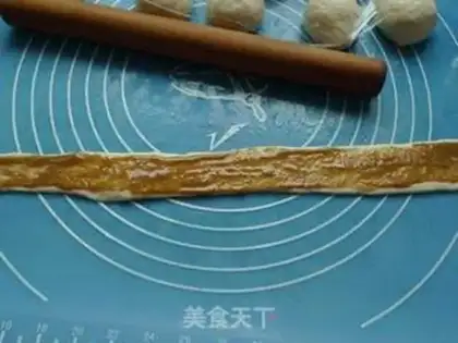 Make Pretzel sesame pie step 8