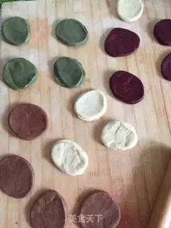 Make Four colored bean-bread step 4