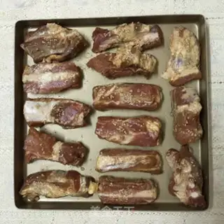 Make Black pepper roasted ribs step 3