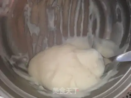 Make Butter cream rose cupcakes step 15