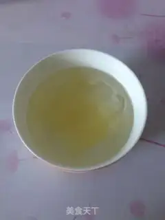 Make Mango yogurt mousse step 1