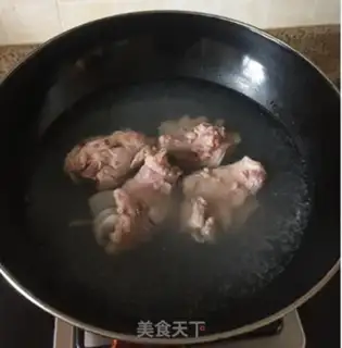 Make A walnut lotus pig