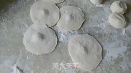Make Shrimp meat buns step 9