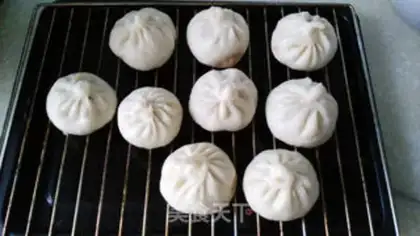 Make Shrimp meat buns step 13
