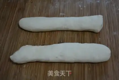 Make Milk knife cut the buns step 3