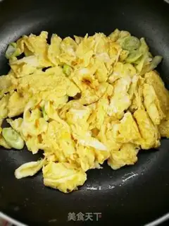 Make Tomato fried eggs step 6