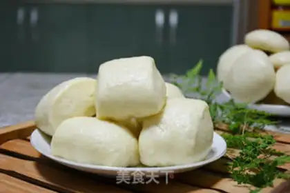 Make Milk knife cut the buns step 6