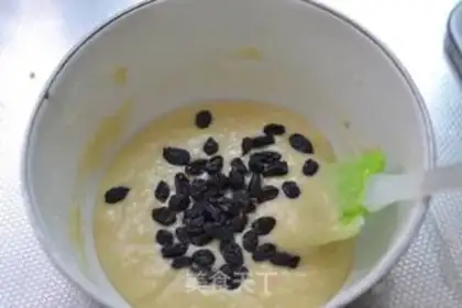 Make raisin cupcakes step 5